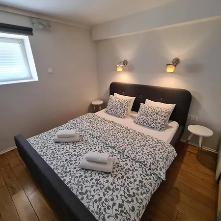 Max's Downtown Oasis Apartamento *