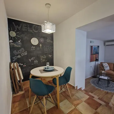 Apartment Max's Downtown Oasis