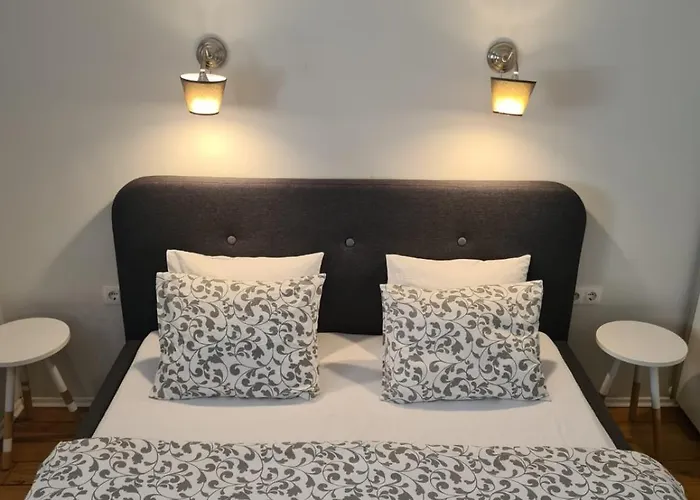 Max's Downtown Oasis * Задар